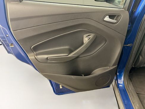 Used 2019 Ford Escape SE image 26