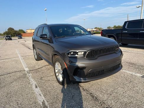 Used 2025 Dodge Durango GT AWD/4WD image 7