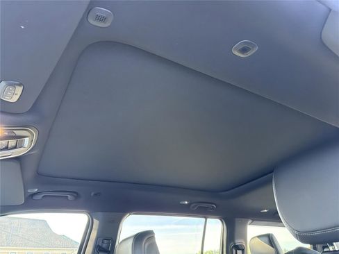New 2026 Jeep Grand Wagoneer 4WD image 32