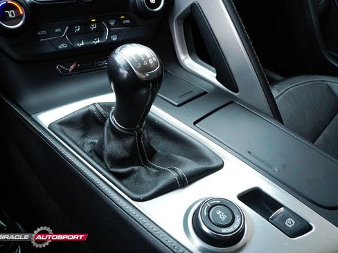 Used 2016 Chevrolet Corvette Stingray Coupe image 40