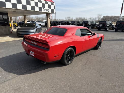 Used 2009 Dodge Challenger R/T w/ Sound Group RWD image 7