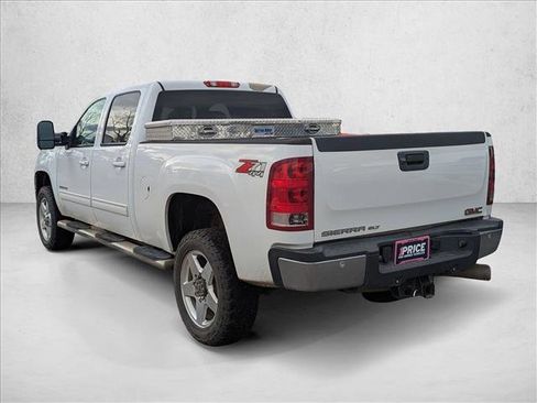 Used 2014 GMC Sierra 2500 SLT w/ SLT Convenience Package image 7