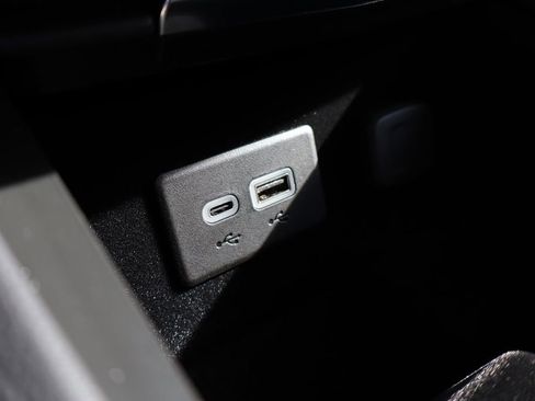 Used 2024 Cadillac XT4 Sport image 23