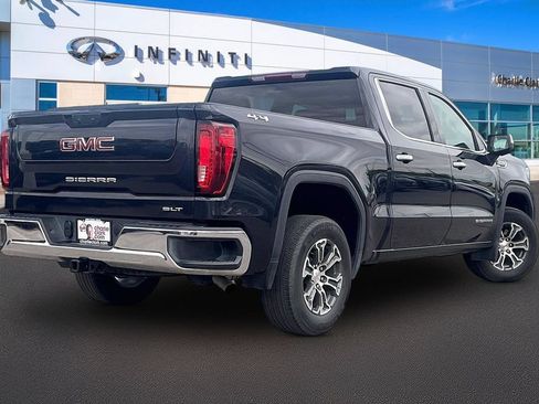 Used 2025 GMC Sierra 1500 SLT AWD/4WD image 2