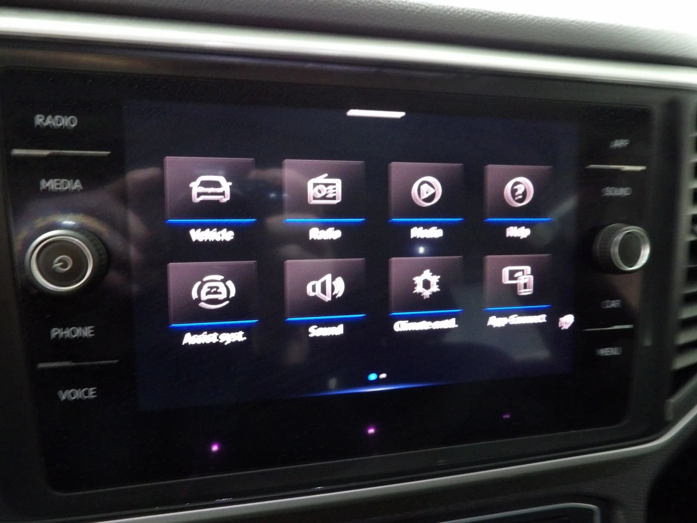 Used 2021 Volkswagen Atlas Cross Sport SE w/ Panoramic Sunroof Package AWD/4WD image 21