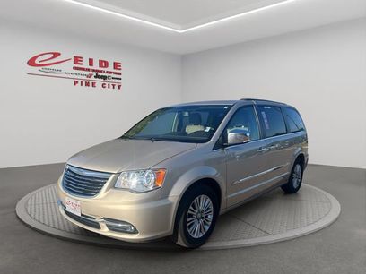 Used 2015 Chrysler Town & Country Touring-L w/ Driver Convenience Group
