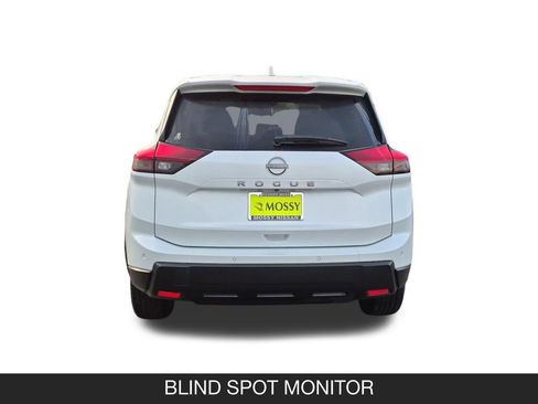 Certified 2025 Nissan Rogue SV FWD image 8
