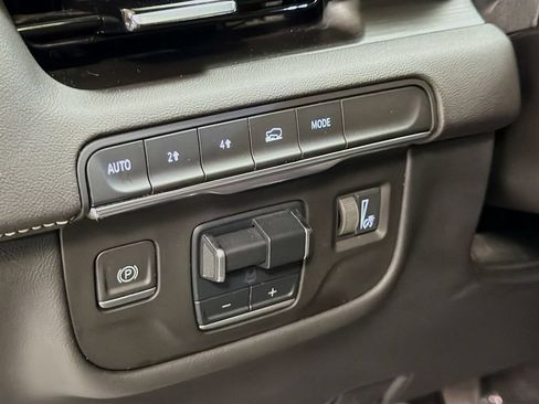 Certified 2023 Cadillac Escalade Sport AWD/4WD image 12