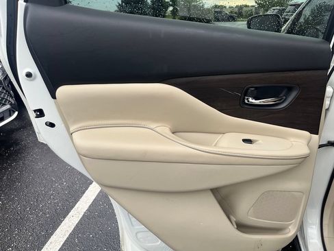 Used 2019 Nissan Murano Platinum w/ Cargo Package AWD/4WD image 23