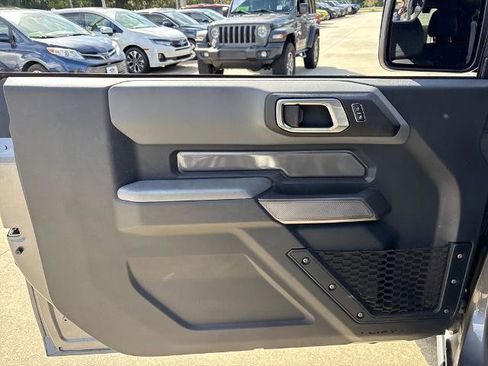 Certified 2021 Ford Bronco Black Diamond image 15