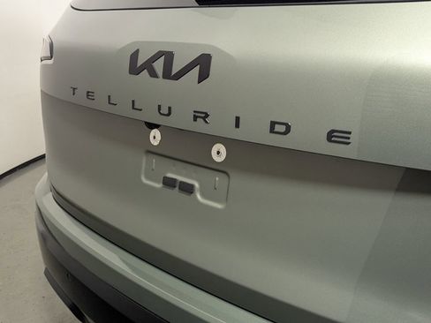 Used 2025 Kia Telluride SX X-Line image 8