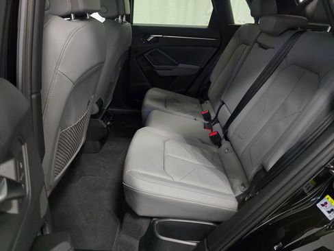 Used 2025 Audi Q3 2.0T Premium w/ Convenience Package image 18