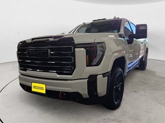 Used 2025 GMC Sierra 2500 AT4 w/ AT4 Premium Plus Package AWD/4WD video 1