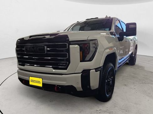 Used 2025 GMC Sierra 2500 AT4 w/ AT4 Premium Plus Package AWD/4WD image 1
