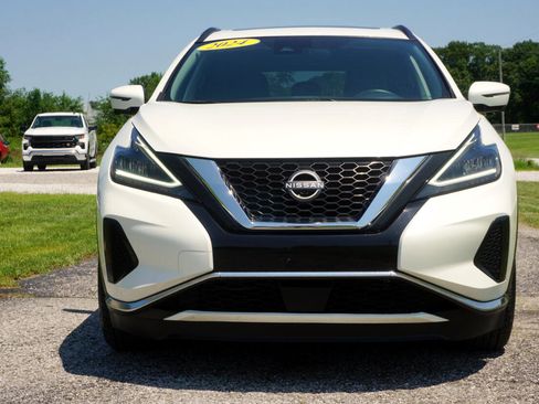 Used 2024 Nissan Murano SV image 3