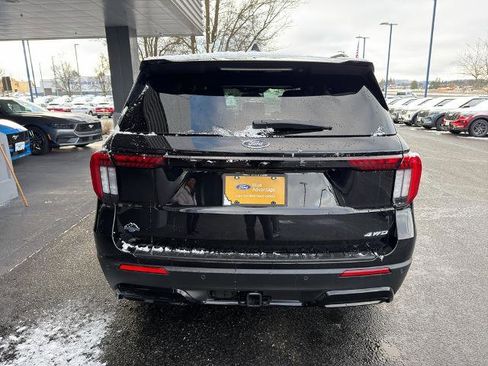 Certified 2025 Ford Explorer ST-Line w/ ST-Line Street Pack image 13