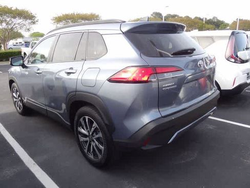Certified 2025 Toyota Corolla Cross XLE AWD/4WD image 8