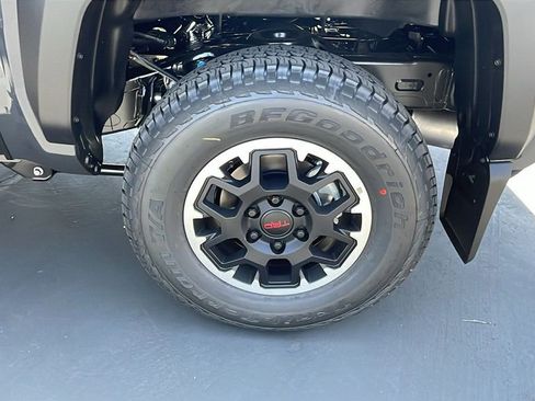 New 2026 Toyota Tacoma TRD Off-Road AWD/4WD image 10