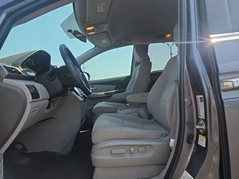 Used 2016 Honda Odyssey EX image 13