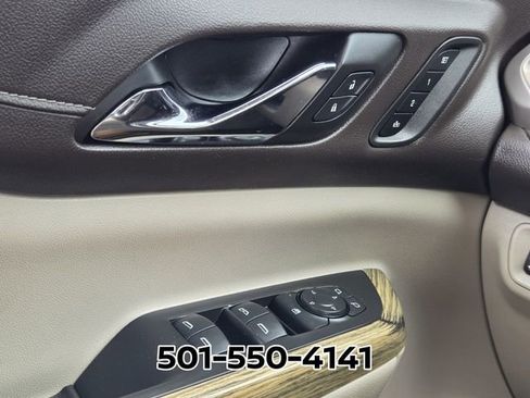 Used 2019 GMC Acadia Denali w/ Technology Package FWD image 35