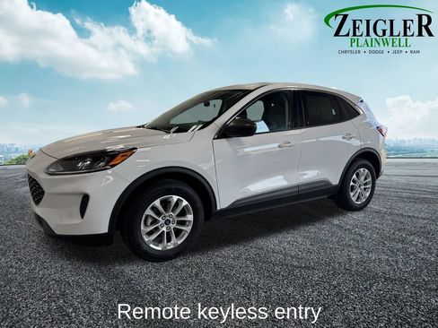 Used 2022 Ford Escape SE AWD/4WD image 2
