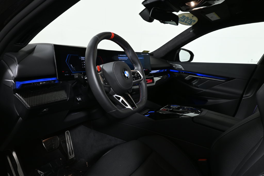 Used 2025 BMW M5 Touring AWD/4WD image 16