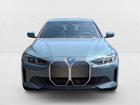 Used 2025 BMW i4 eDrive40 w/ Premium Package image 5