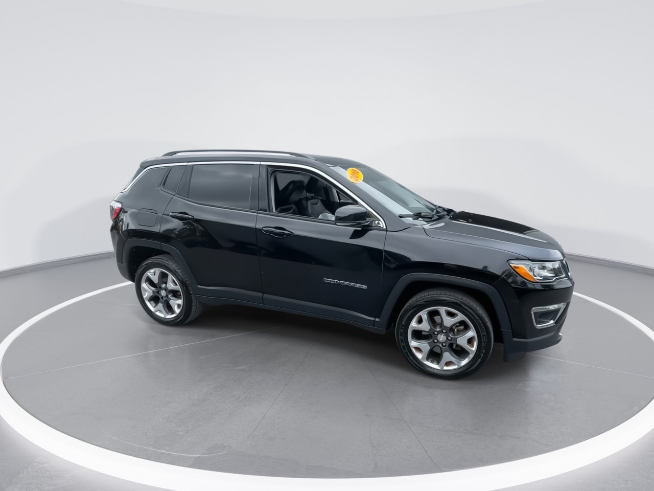 Used 2018 Jeep Compass Limited w/ Navigation Group AWD/4WD image 24