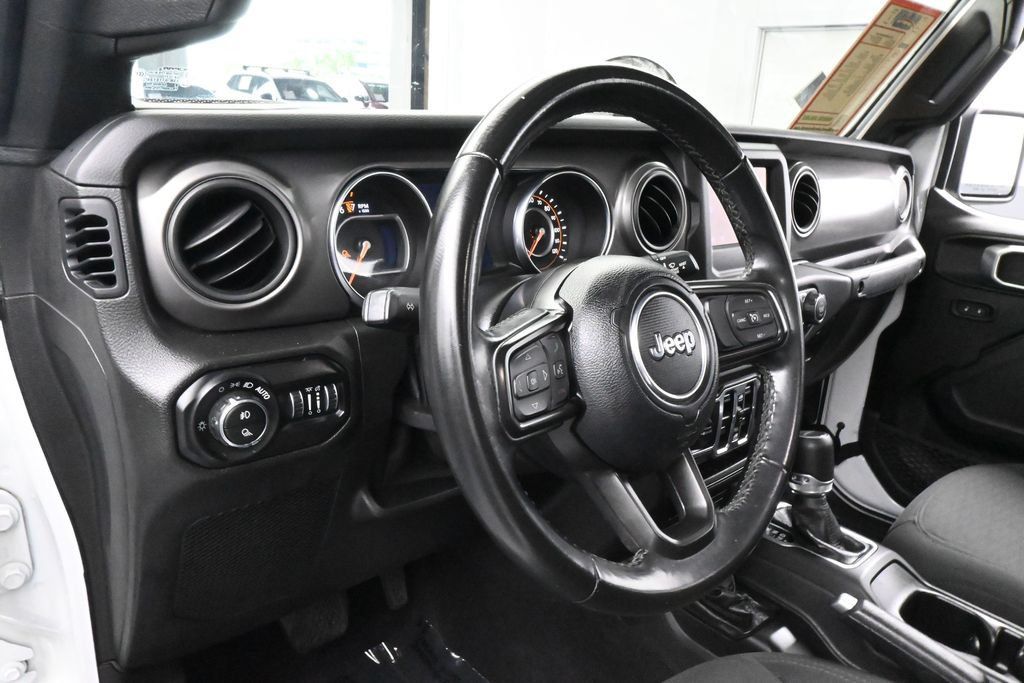 Used 2021 Jeep Gladiator Sport AWD/4WD image 15