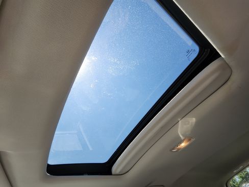 Used 2012 Honda CR-V EX-L image 2