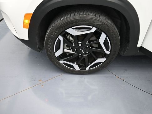 Used 2024 Kia Seltos SX image 20