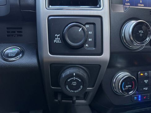 Certified 2020 Ford F150 Platinum w/ Equipment Group 701A Luxury image 25