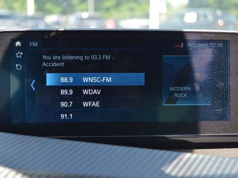 Used 2019 BMW i8 Coupe image 19