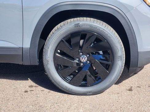 New 2026 Volkswagen Atlas SE image 29