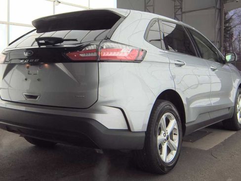Used 2023 Ford Edge SE image 7