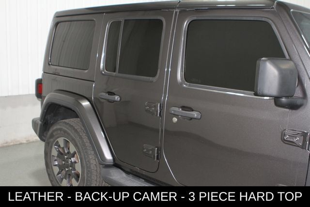 Used 2018 Jeep Wrangler Unlimited Sahara AWD/4WD image 4