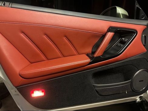 Used 2024 Nissan GT-R Premium w/ Premium Interior Package image 19