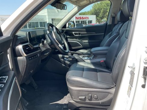 Used 2025 Kia Telluride S FWD image 8