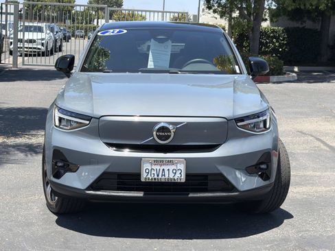 Certified 2023 Volvo C40 P8 Recharge Plus AWD/4WD image 2