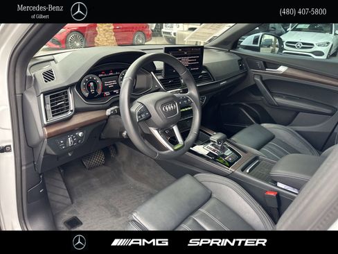 Used 2022 Audi Q5 2.0T Prestige w/ Prestige Package image 11
