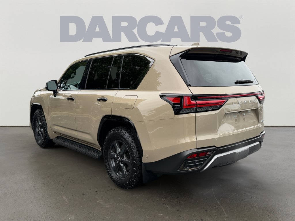 Certified 2025 Lexus LX 700h Overtrail AWD/4WD image 5