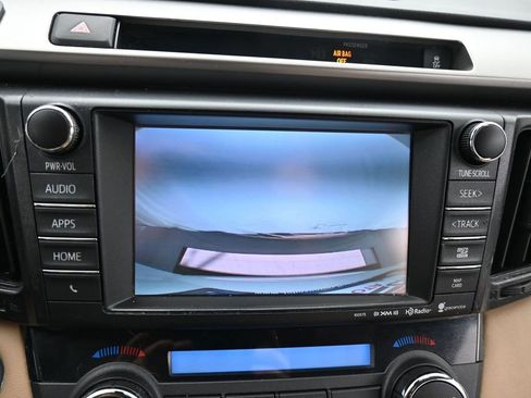 Used 2016 Toyota RAV4 Limited image 24