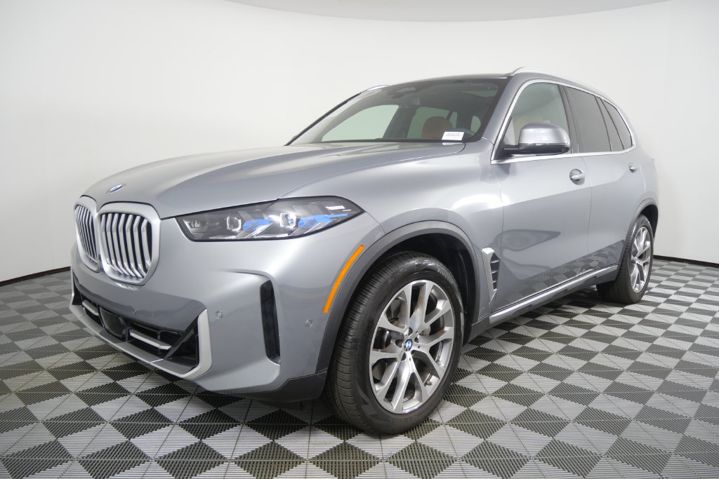 Certified 2026 BMW X5 sDrive40i RWD image 8