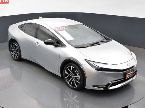 Used 2024 Toyota Prius Prime image 23