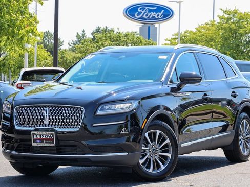 Certified 2023 Lincoln Nautilus AWD w/ Premium Package image 2