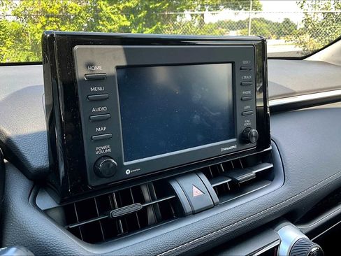 Used 2022 Toyota RAV4 XLE AWD/4WD image 34