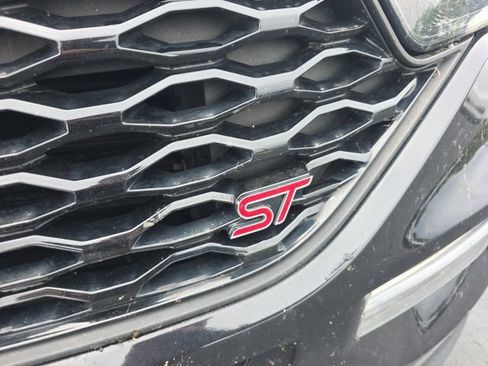 Used 2020 Ford Explorer ST w/ ST Street Pack AWD/4WD image 3