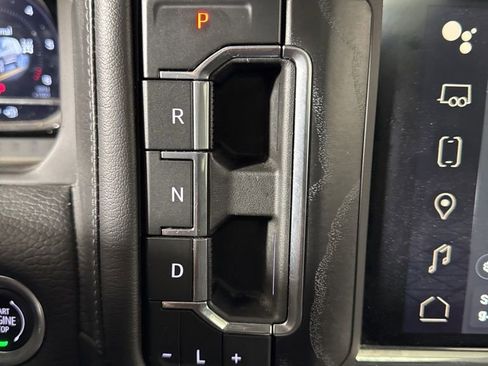 Used 2024 GMC Yukon XL Denali image 45