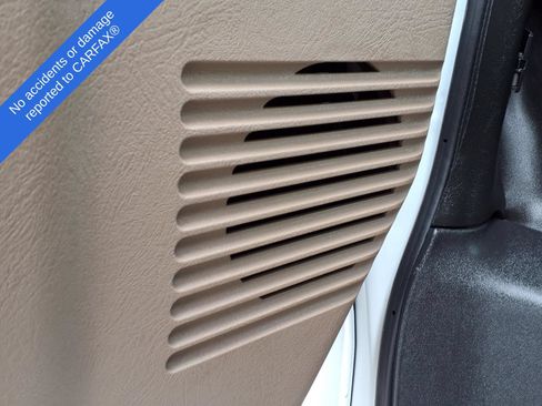 Used 2025 Chevrolet Express 2500 RWD image 17