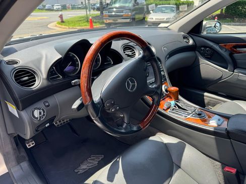 Used 2006 Mercedes-Benz SL 500 image 10